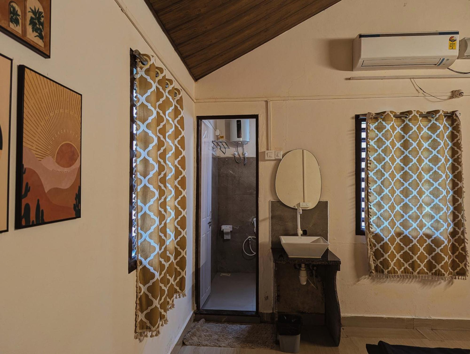Sunset Cafe Beach Stay Gokarna  Exterior foto
